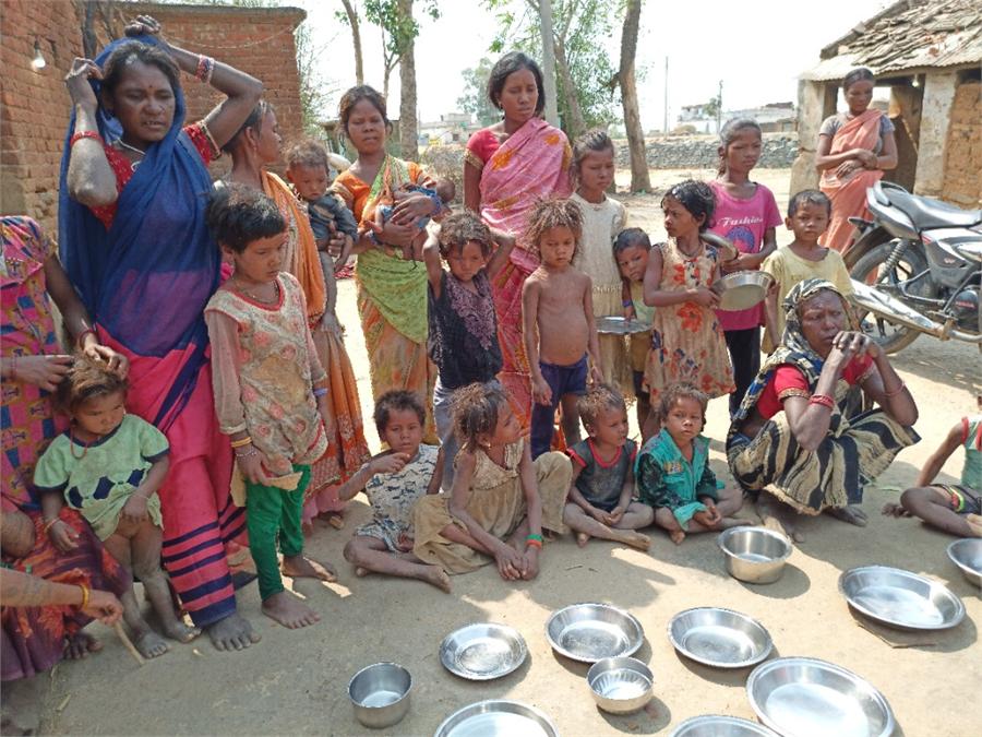 Birhor Mothers & Children